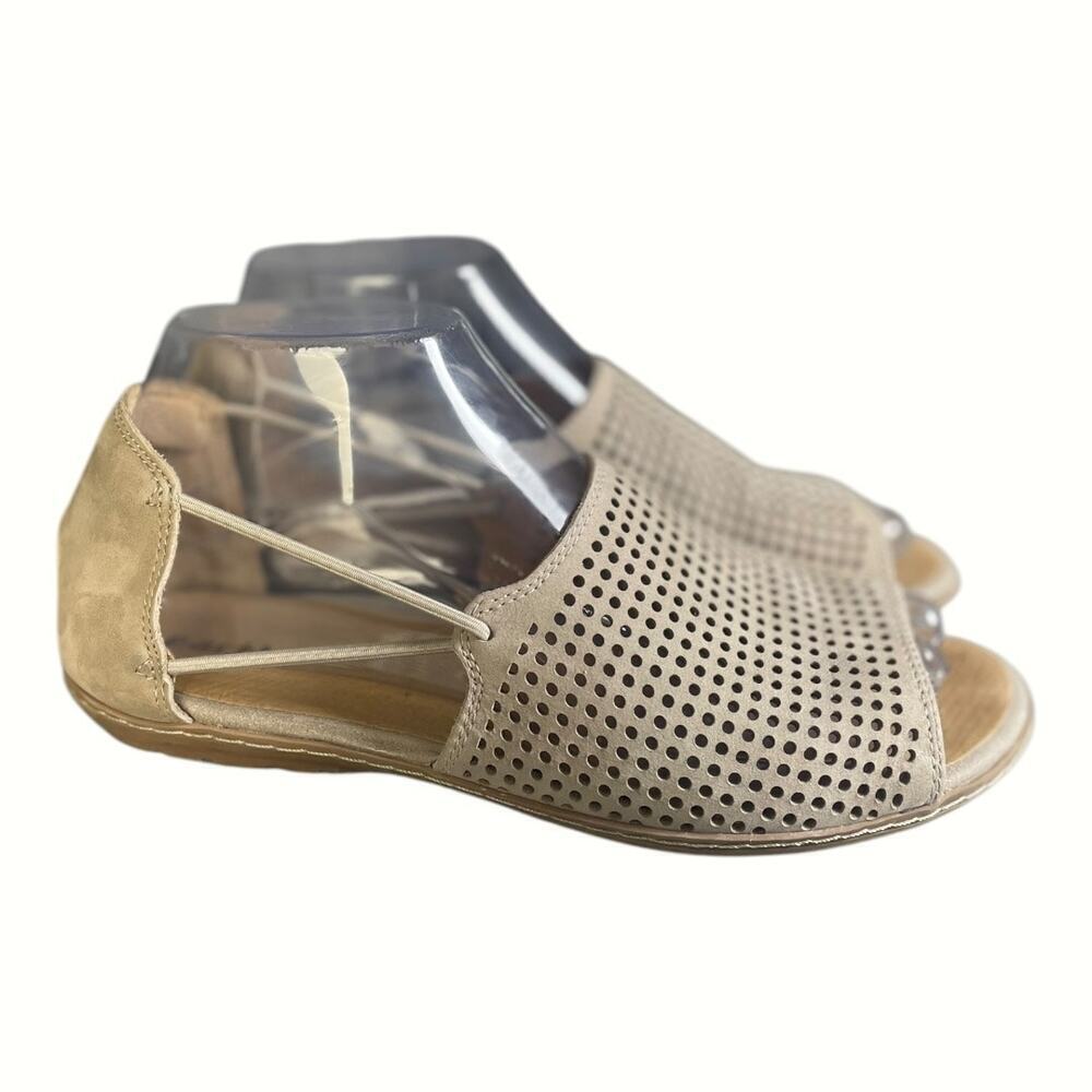 Earth Women’s Shelly Taupe Leather Perforated Slingback Sandals Size-7B